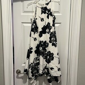 Beautiful black and white floral dress
